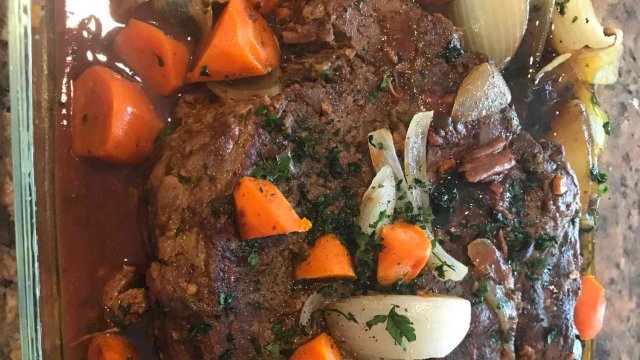 Why Don’t Oven Bags Melt: Unveiling the Mystery